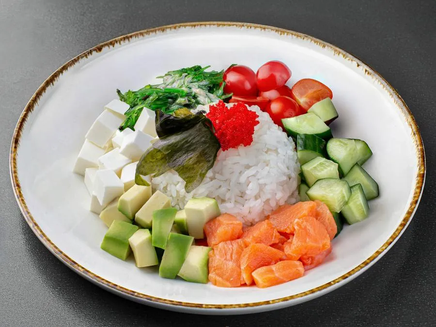 Поке с лососем