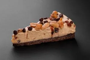 Чизкейк Карамельный с арахисом